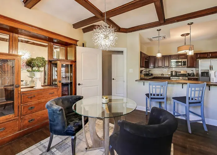 Apartment Edgewater King 1 Bd - Near Loyola, &andersonville